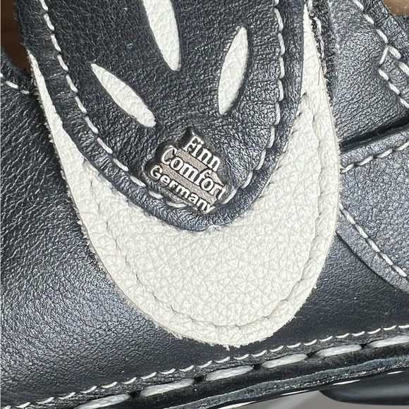 Finn Comfort Women’s black and white 
Saloniki sandals Size 12-12.5 EU 43 - Picture 10 of 12